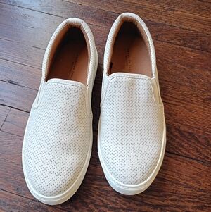 American Eagle Outfitters Jadie Beige Comfort Slip-On Women's Size 7